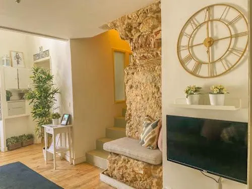 Historical Bica - 3 Bedroom Apartment Lisboa