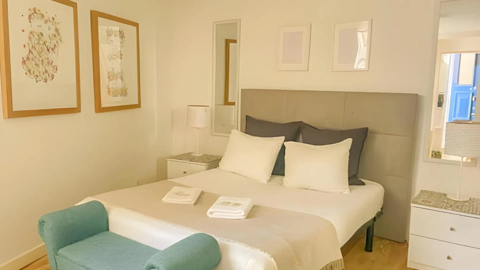 Historical Bica - 3 Bedroom Apartment Lisboa