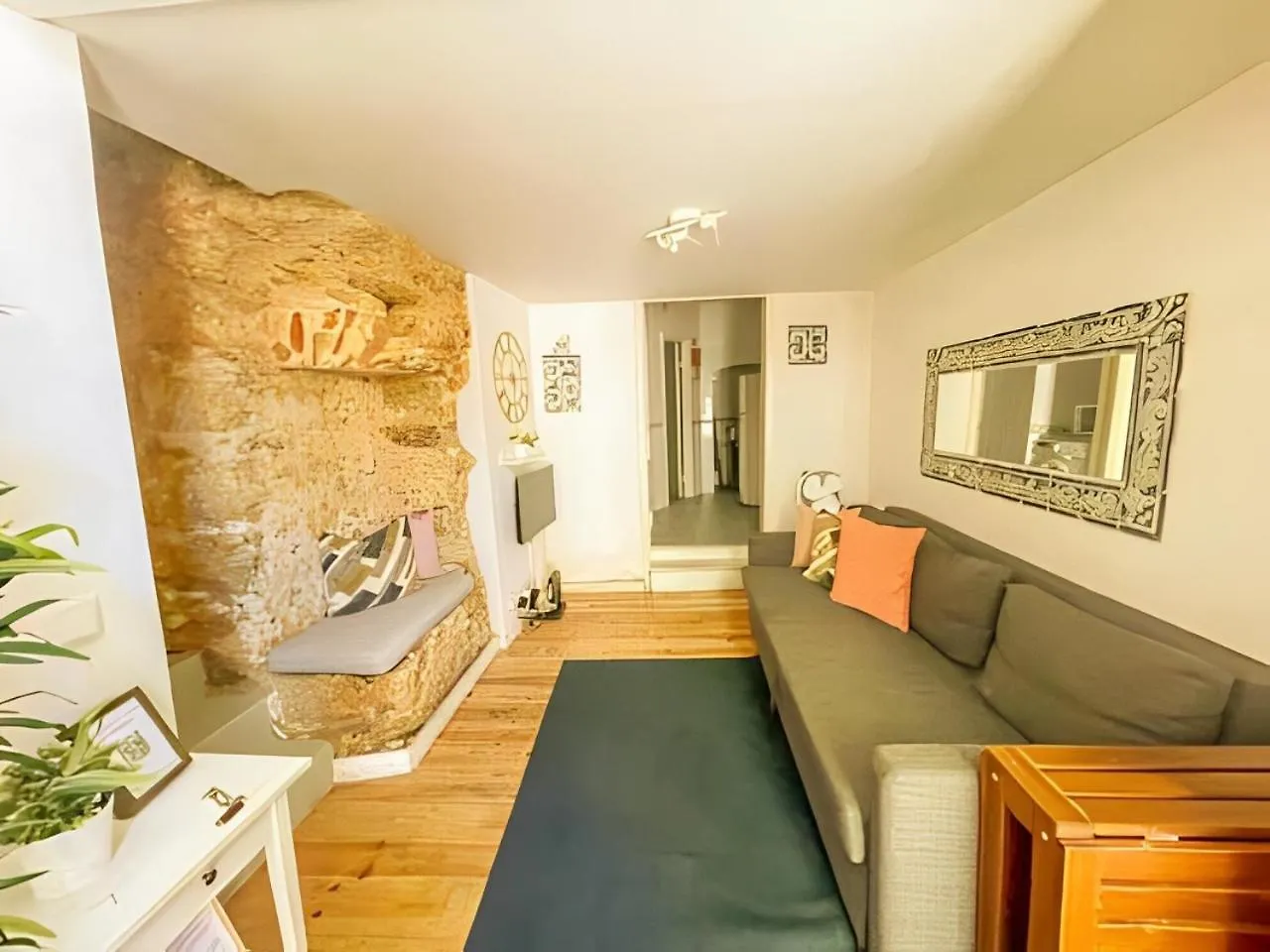 Historical Bica - 3 Bedroom Apartment Lisboa